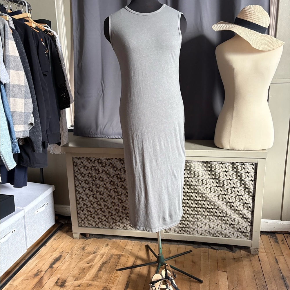 Universal Thread Gray Midi Dress